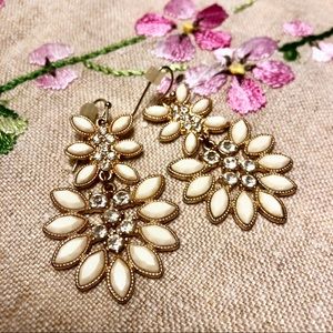 GORGEOUS Floral Drop Earings